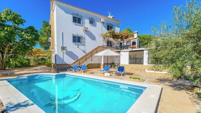 Casa Luna Alora by Ruralidays - Image 1