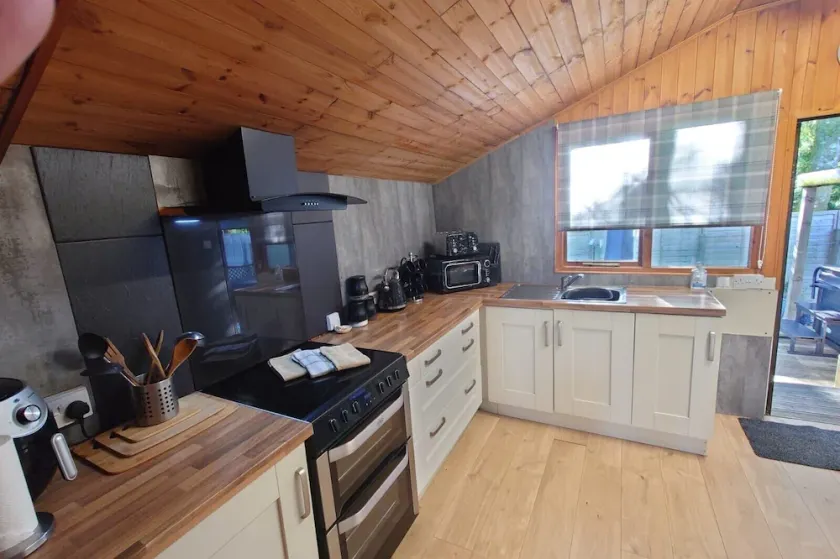Chalet mit Whirlpool und Garten - Image 1