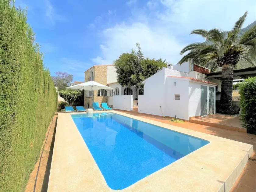 T-0615, Xiprer, villa avec piscine privée - Image 1