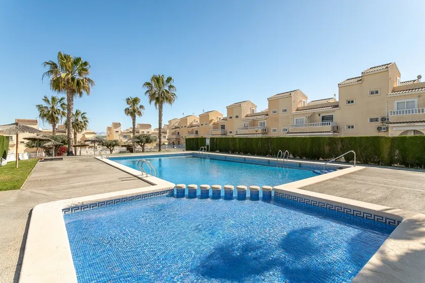 Bungalow \"Desired Track\", proche mer, avec piscine partagée et Wi-Fi - Image 1