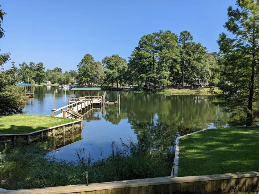 Big Mama's Lakeside Cottage Lake Marion - Image 1