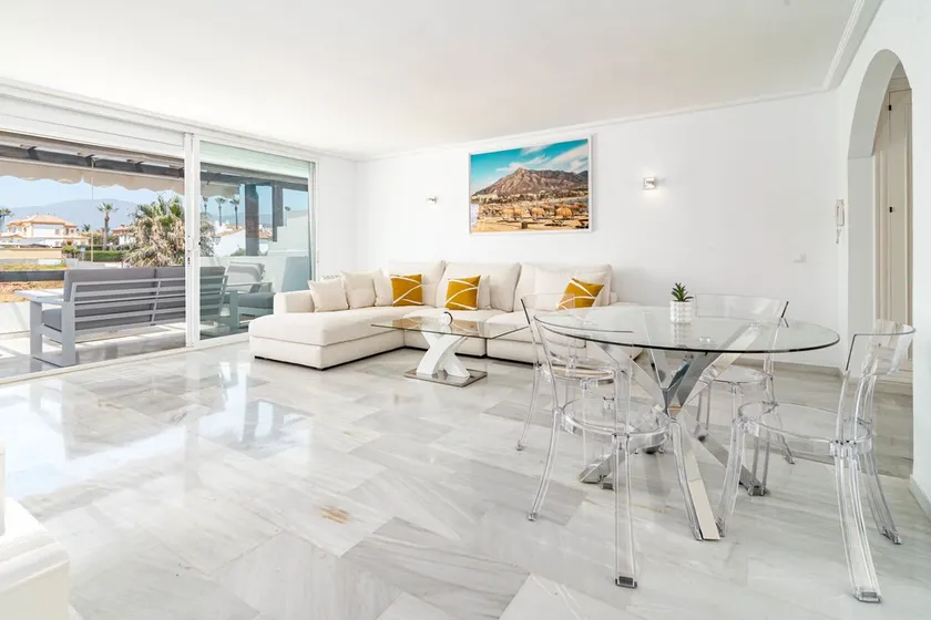 Tenis - Bright Bel-Air Flat 2 Beds, 3 Terraces - Image 1