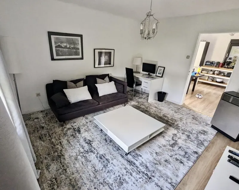 Appartamento di 60 m2 con 2 camere da letto nella tranquilla Würzburg-Frauenland - Image 1