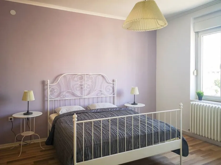 Central 2 Bedroom Suite 64 sq m in 5 Minutes Walk to Main Square - Image 1