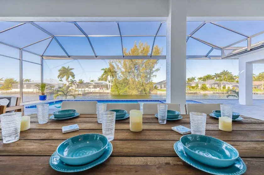 Gulf Access New Beautiful Waterfront Pool Home with Dock & Lift - Image 1