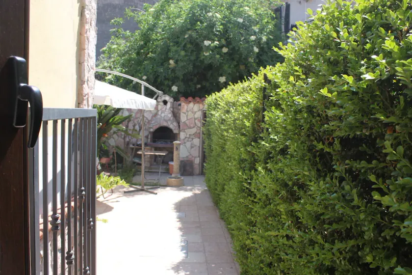 Vacation home near the sea - Image 1