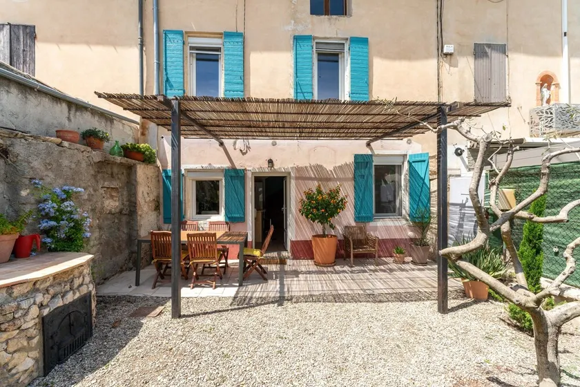 The House Next Door – Charming Townhouse Near Mont Ventoux - Image 1