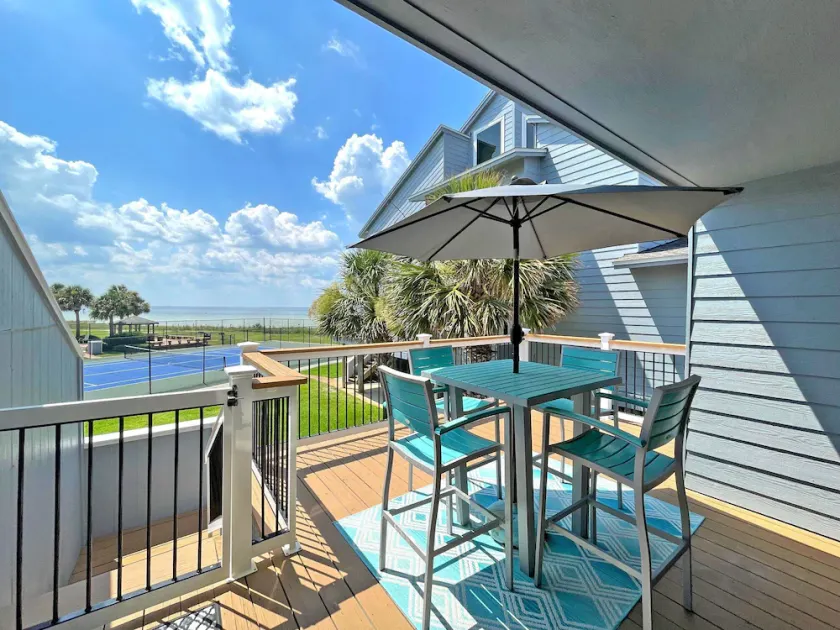 Idyllic Sound Front Condo; Parfait pour les vacances haut de gamme! - Image 1