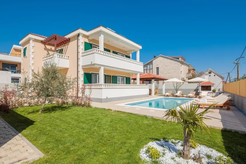 Villa Rosa Ventorum - ein komfortables Luxusferienhaus in der Nähe von Split - Image 1