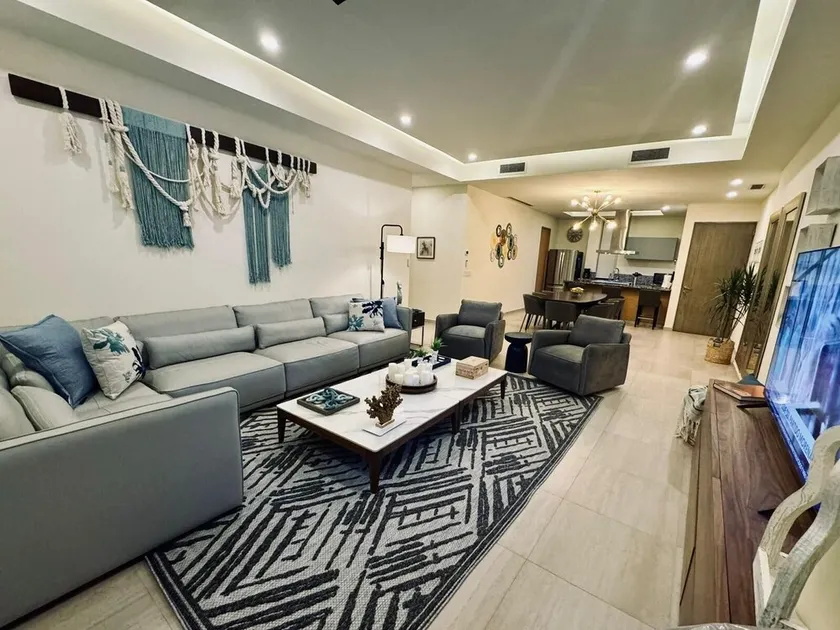 Luxurious First-Floor Apartment in Isla Residences - Image 1