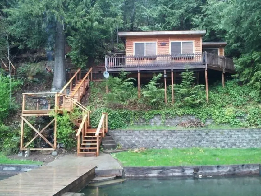 Lake Sutherland Cabin Rental by Olympic National Park - Image 1