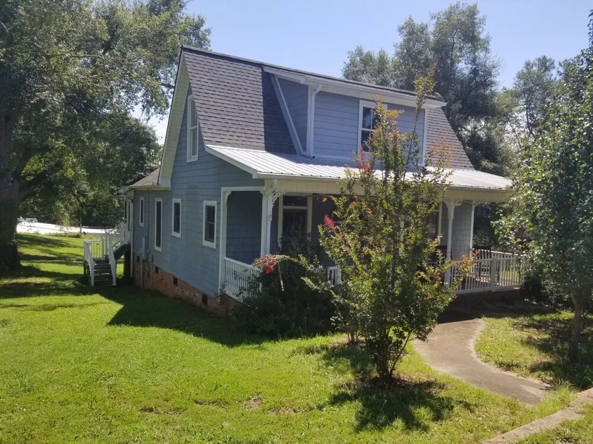 Charming House near Gardner Webb - Image 1