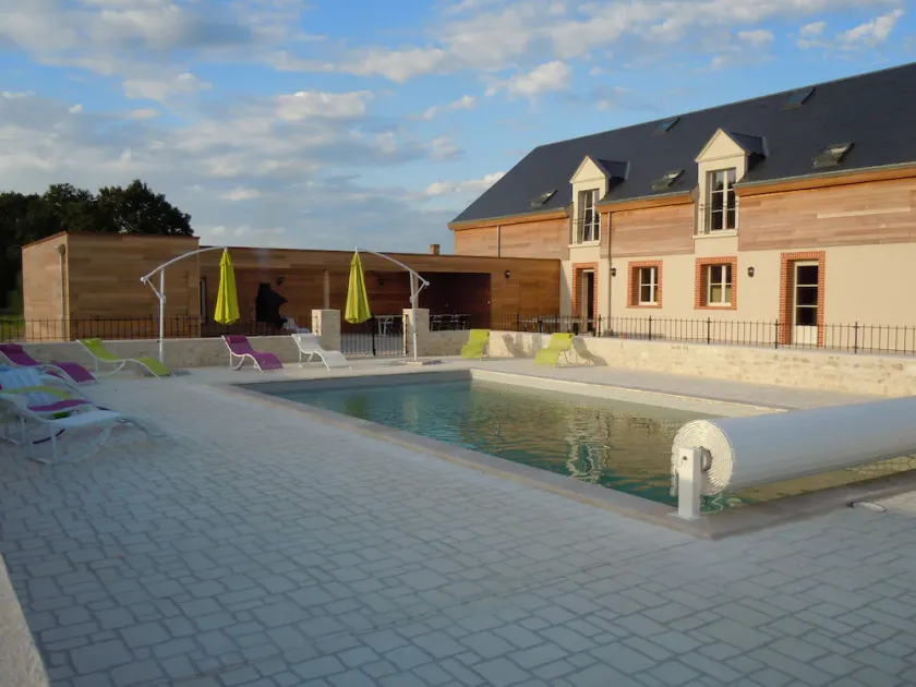 Spacious house, private pool, 10 to 15 p. - Image 1