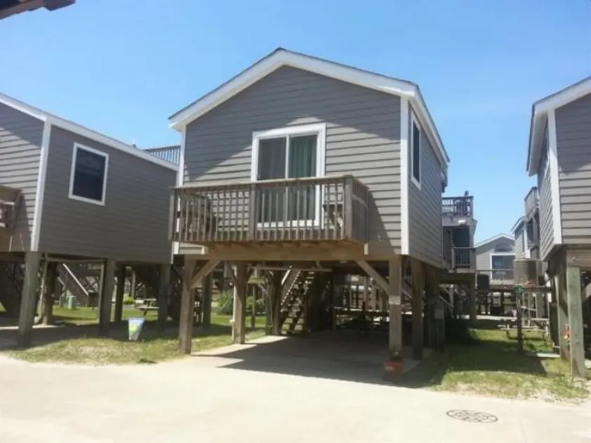 The Lighthouse Cabana just steps away from the Beach!! - Image 1
