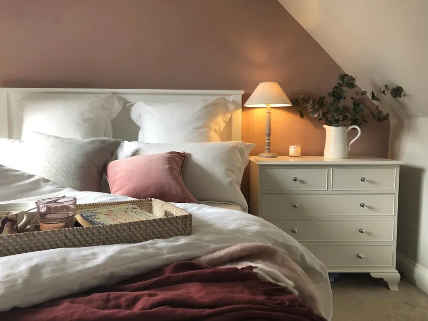 Romantic cosy cottage close to Oxford and The Cotswolds - Image 1