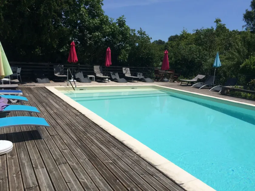Vackert 12th Century Post House med privat pool sover 25 i 13 sovrum. - Image 1