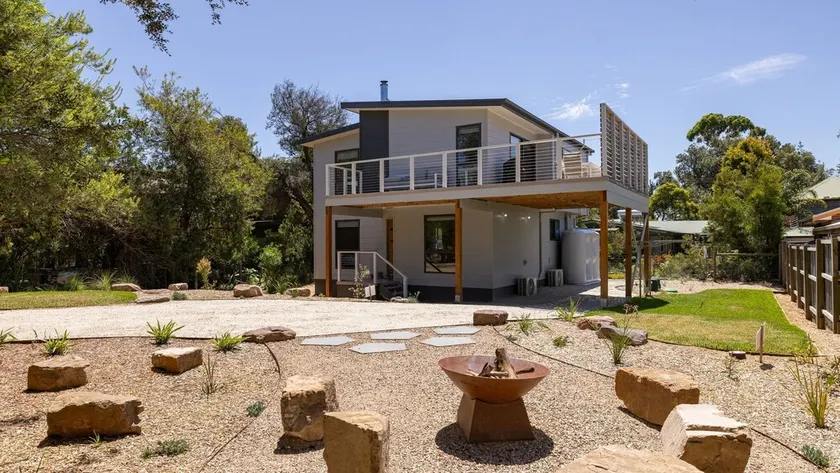 Silverleaves Luxe Retreat - Image 1