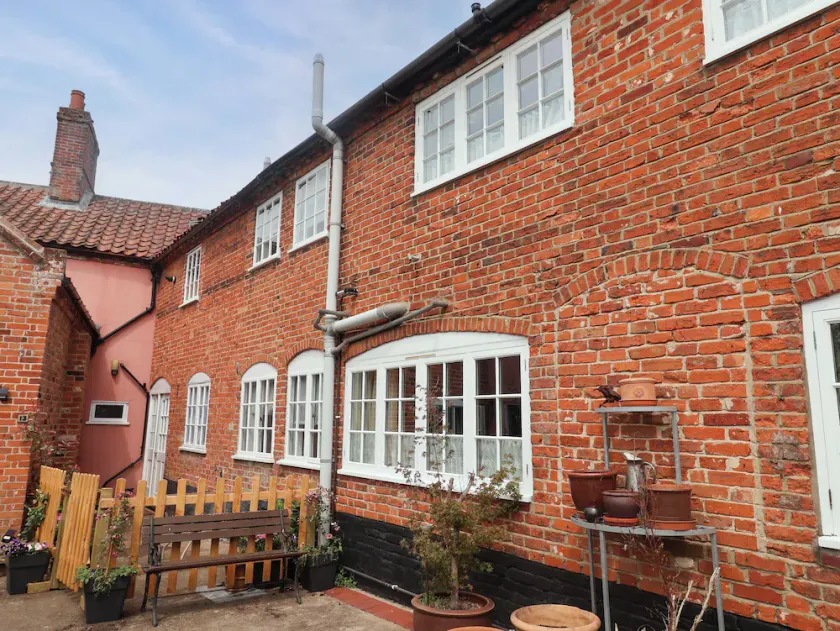 11 Ballygate - Image 1