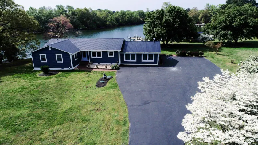FAMILY FRIENDLY CREEKSIDE GETAWAY - HIDEAWAY AND ENJOY THE FAMILY MOMENTS - Image 1