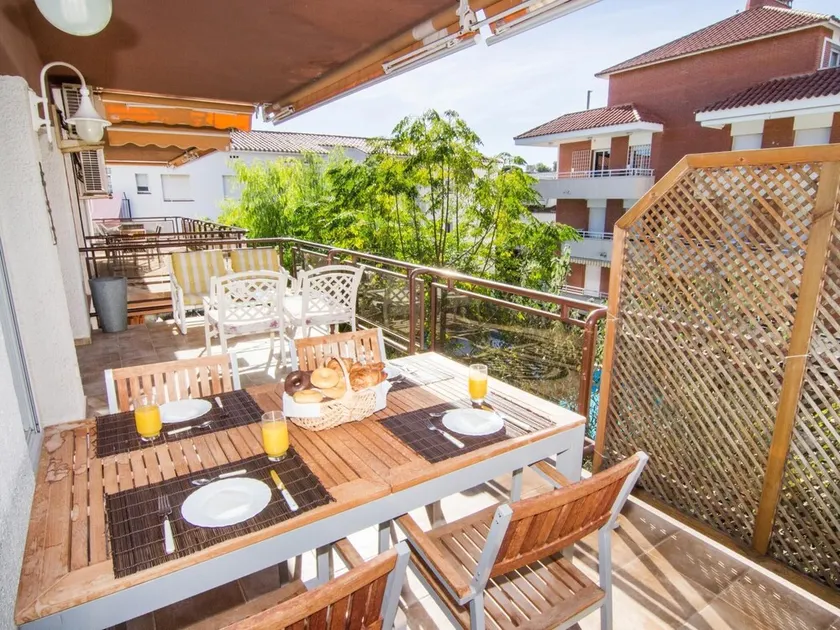 BITÁCORA BY BLAUSITGES Apartment with pool close the center in Sitges - Image 1