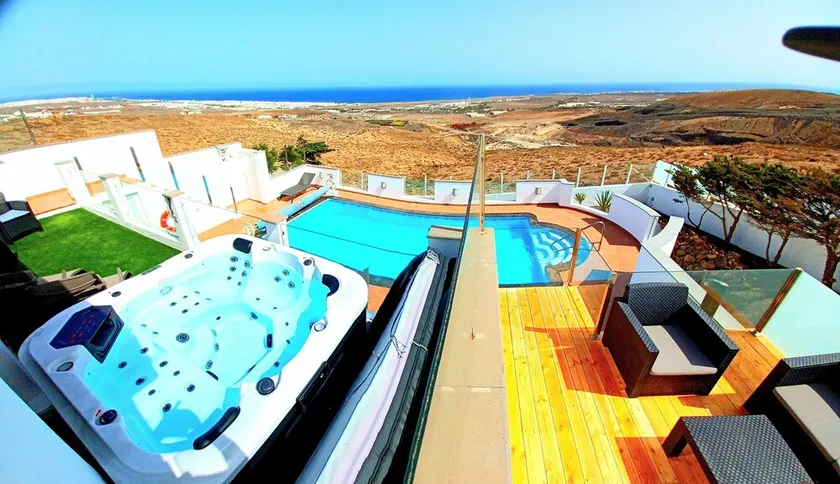 Villa Vista Mar II, 280sqm Luxus, HotTube, amazing stunning oecan view, pool - Image 1