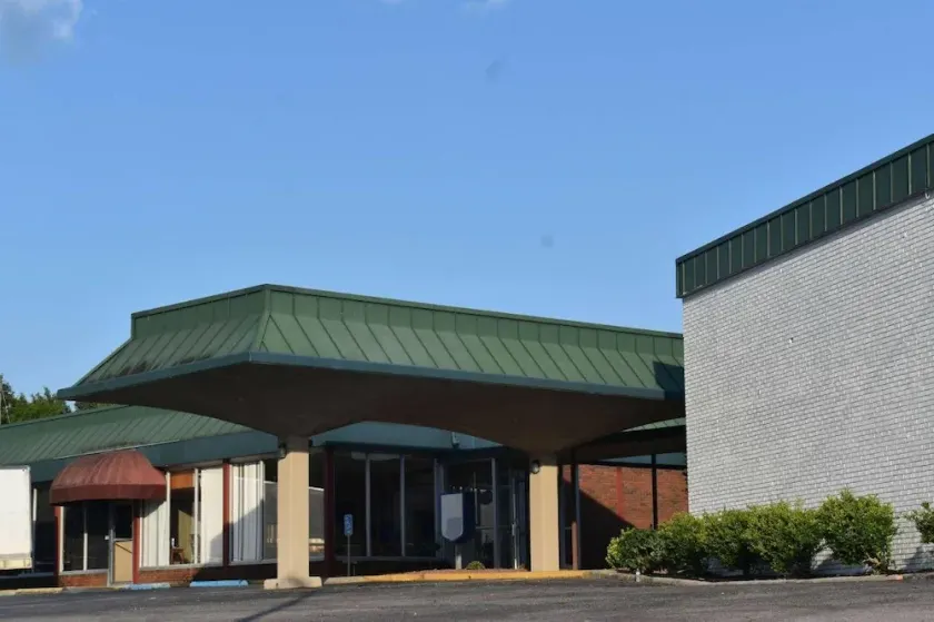 Americas Best Value Inn Pell City Riverside - Image 1