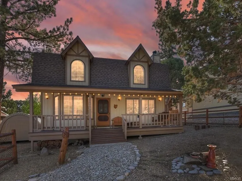 Hikers Haven - Close to Hiking, Fireplace, Horseshoes, Deck, BBQ - Image 1