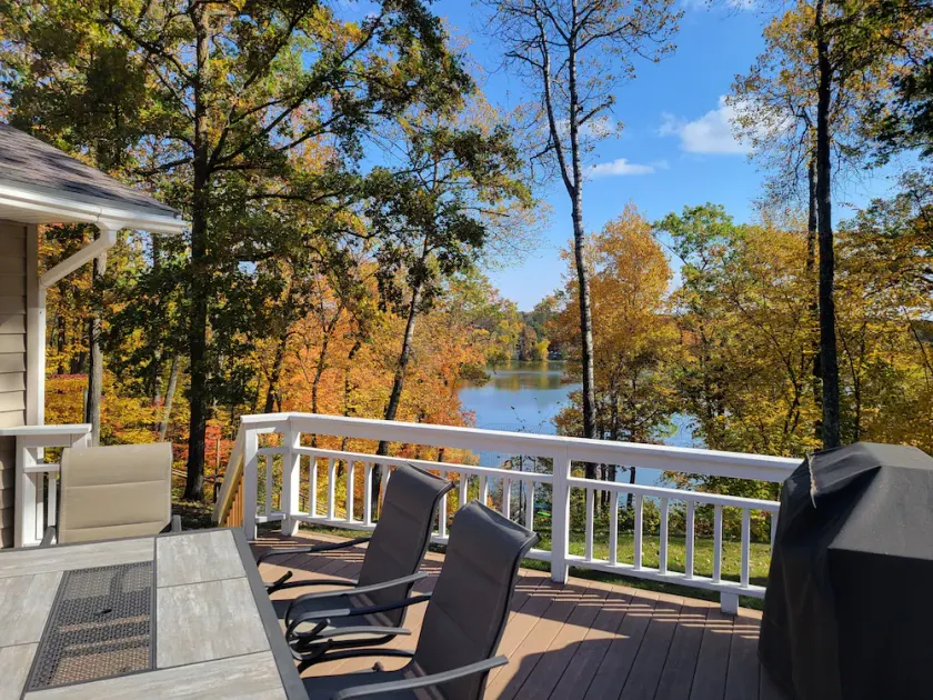 Shady Crest. Pool table, fireplace, games, kayaks, Legos. 5 kings - 16ppl. - Image 1