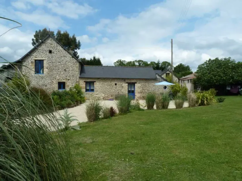 Le Paon - Yvignac LA Tour - Image 1