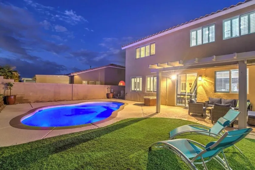 Silver Star Getaways 4B3BA 3000sqft+ pool + loft - Image 1