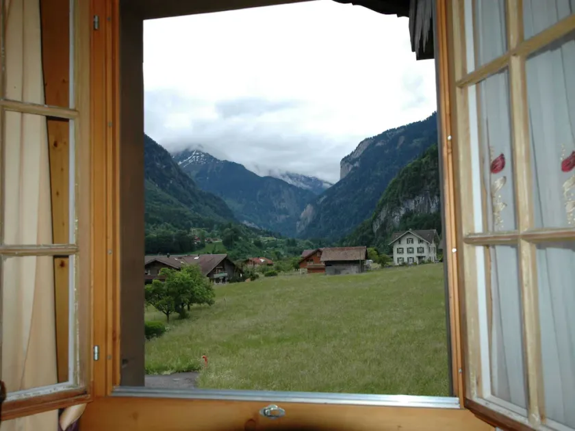 Pristine Home in a Charming Village, Large Grassy Sunbathing Area, View of the Mönch and Jungfrau - Image 1