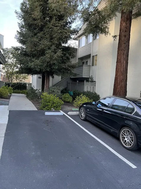Beautiful Condo In the heart of Walnut Creek/BART and downtown - Image 1