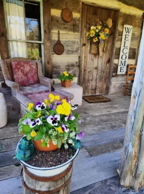 Mullins Log Cabin 1850s rustic cabin near Ark  Sits on 5 ac 15 min to ARK     - Image 1