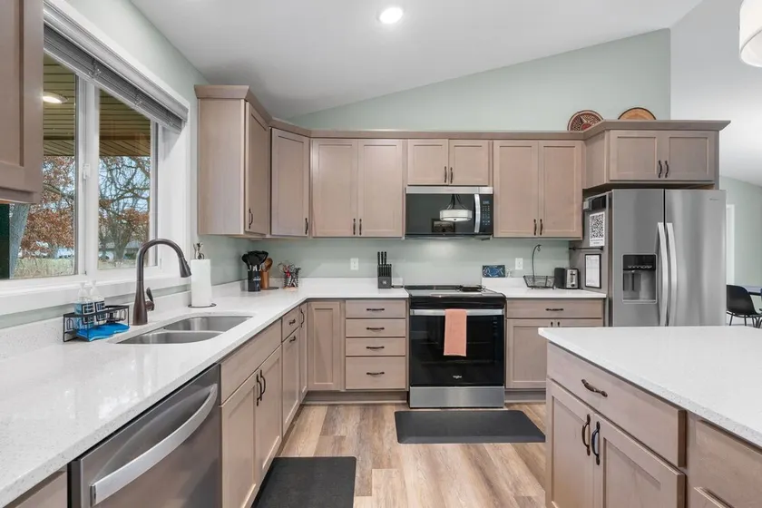 Hansen Park Place - Image 1
