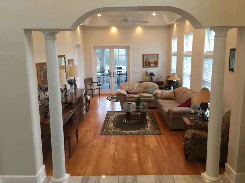 Loudoun Valley Manor B&B - Image 1