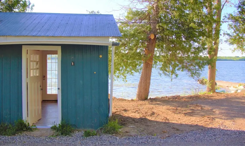 Woodfire Lake Cabin, Sky Lake Retreat. Sleep 2 People - Image 1