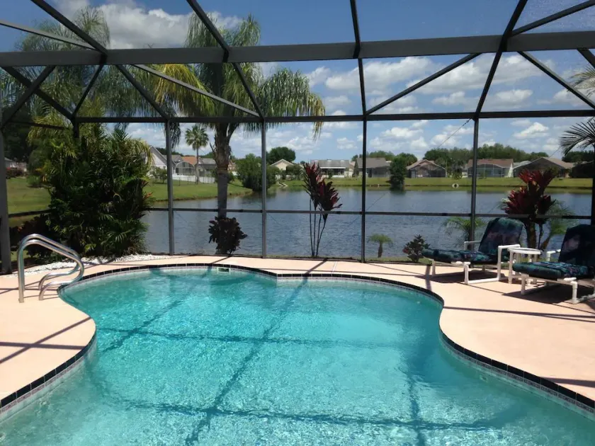 Piscine privée avec vue sur le lac * Wifi gratuit * Télévision par câble * AC * Tarifs bas * Belle maison - Image 1