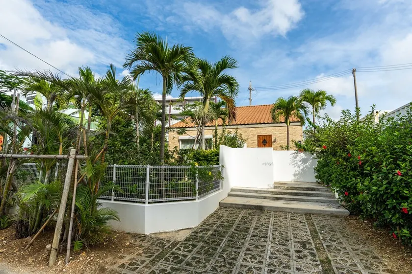 Villa Charles Miyakojima Resort - Image 1