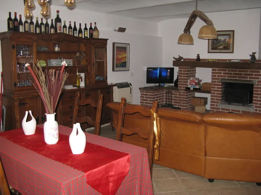 Relax in a typical Piedmontese country house - Image 1