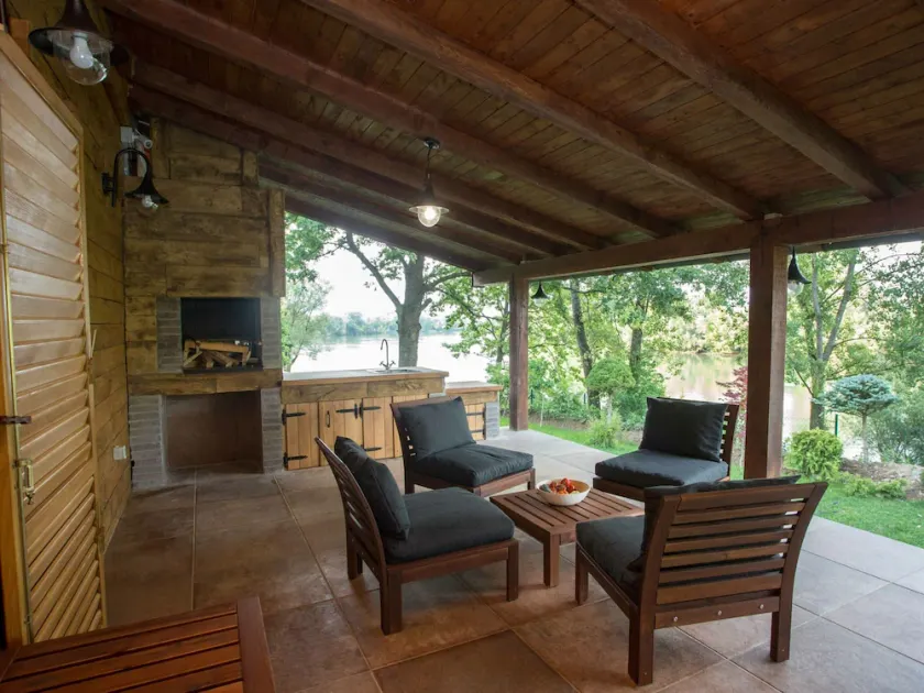 Amazing Chalet with Private Garden, Hot Tub, Sauna, Great Location by the River - Image 1