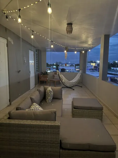 apartment 5 minutes from airport - Image 1