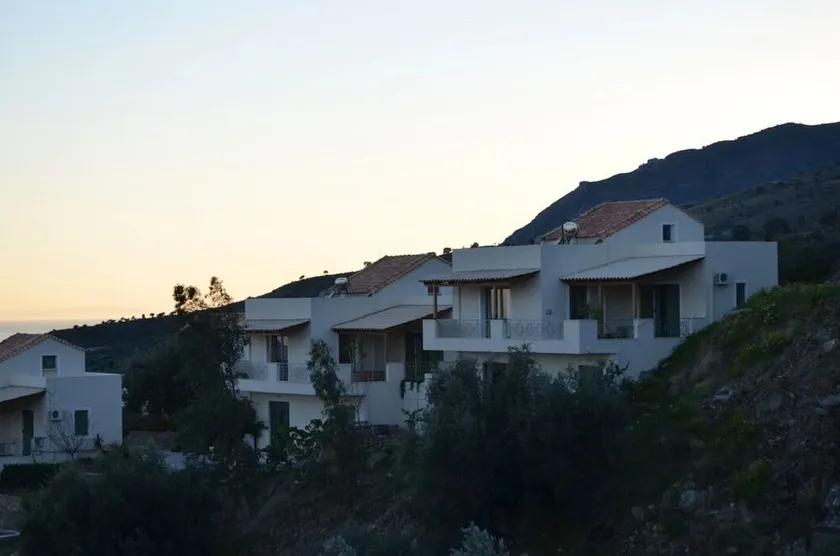 Harakas modern villa apartment with all commodities in preserved South Crete - Image 1