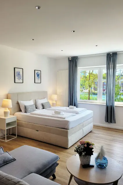 Große Ferienwohnung mit traumhaftem Hafenblick von "Momentic" - Image 1