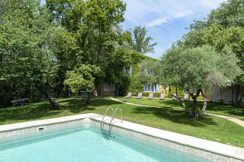 rental in the heart of Provence with private pool secured - Image 1