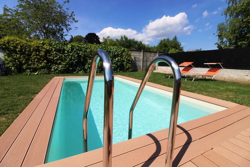 Overlooking Lake Orta. Plenty of room, private garden with pool - Image 1
