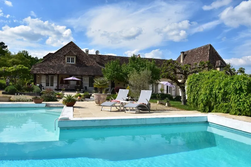 Luxury Villa in Dordogne with Pool & Privacy - Image 1