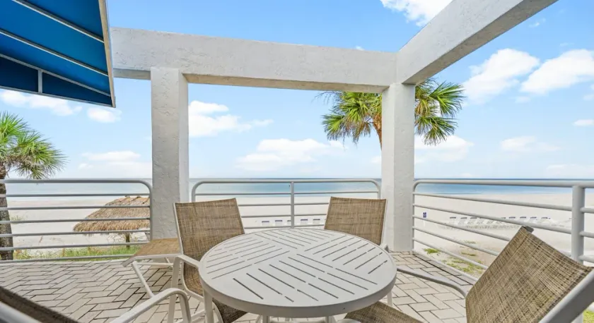 Gulf Front 2BR Retreat | Unmatched Views & Iconic Sunsets - Image 1