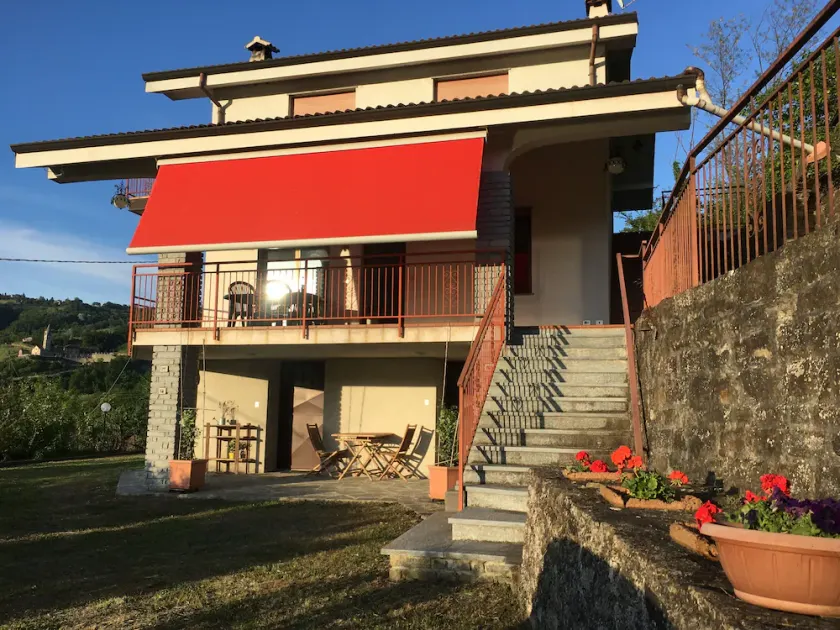 Unabhängige Villa auf den Hügeln von Monferrato - Image 1