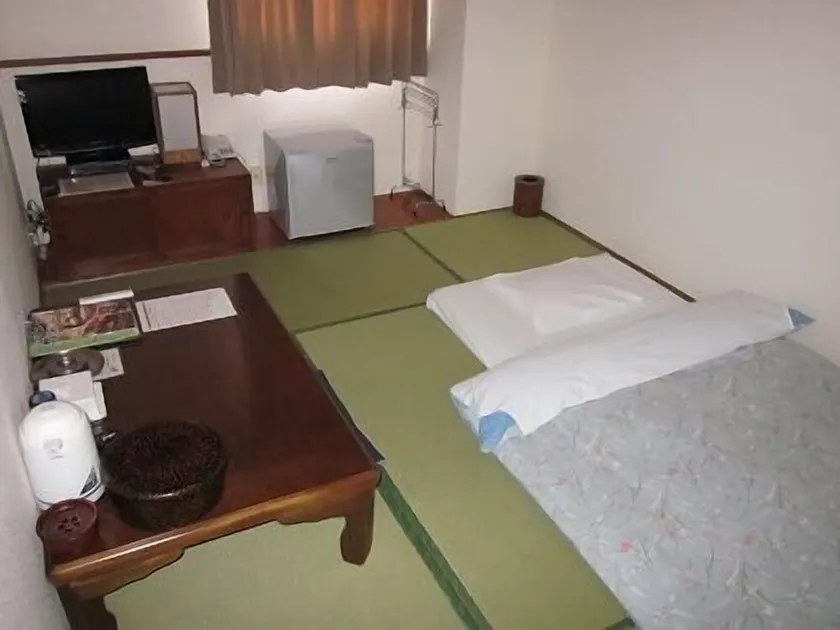 Kitaguchi Hotel - Image 1