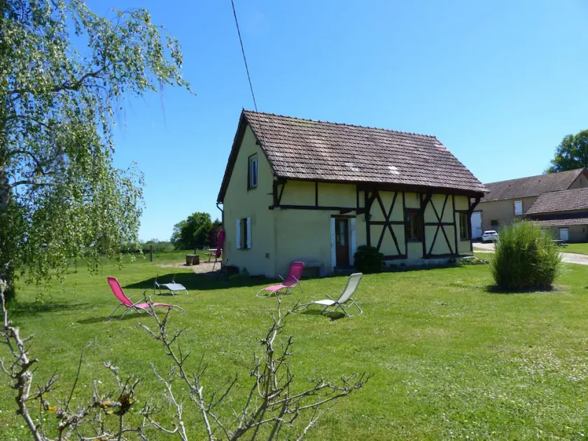 Authentisches Haus in Sologne mit Gemeinschaftspool, Garten und 3 Schlafzimmern - Image 1